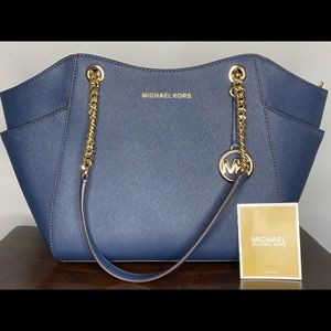 Michael Kors Jet Set Travel Shoulder Tote in Navy